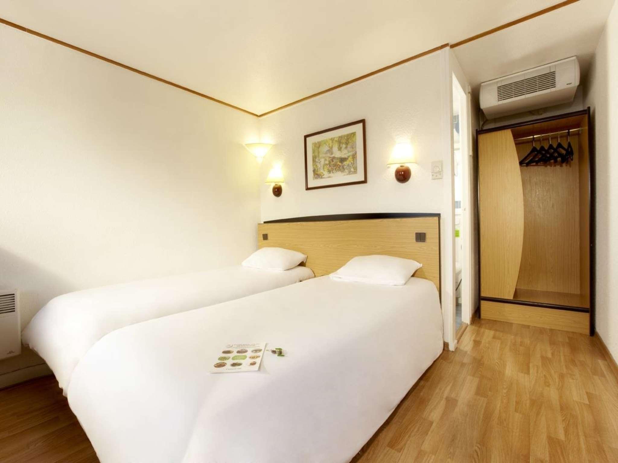 Kyriad Direct Lyon Sud - Chasse-sur-Rhône Esterno foto
