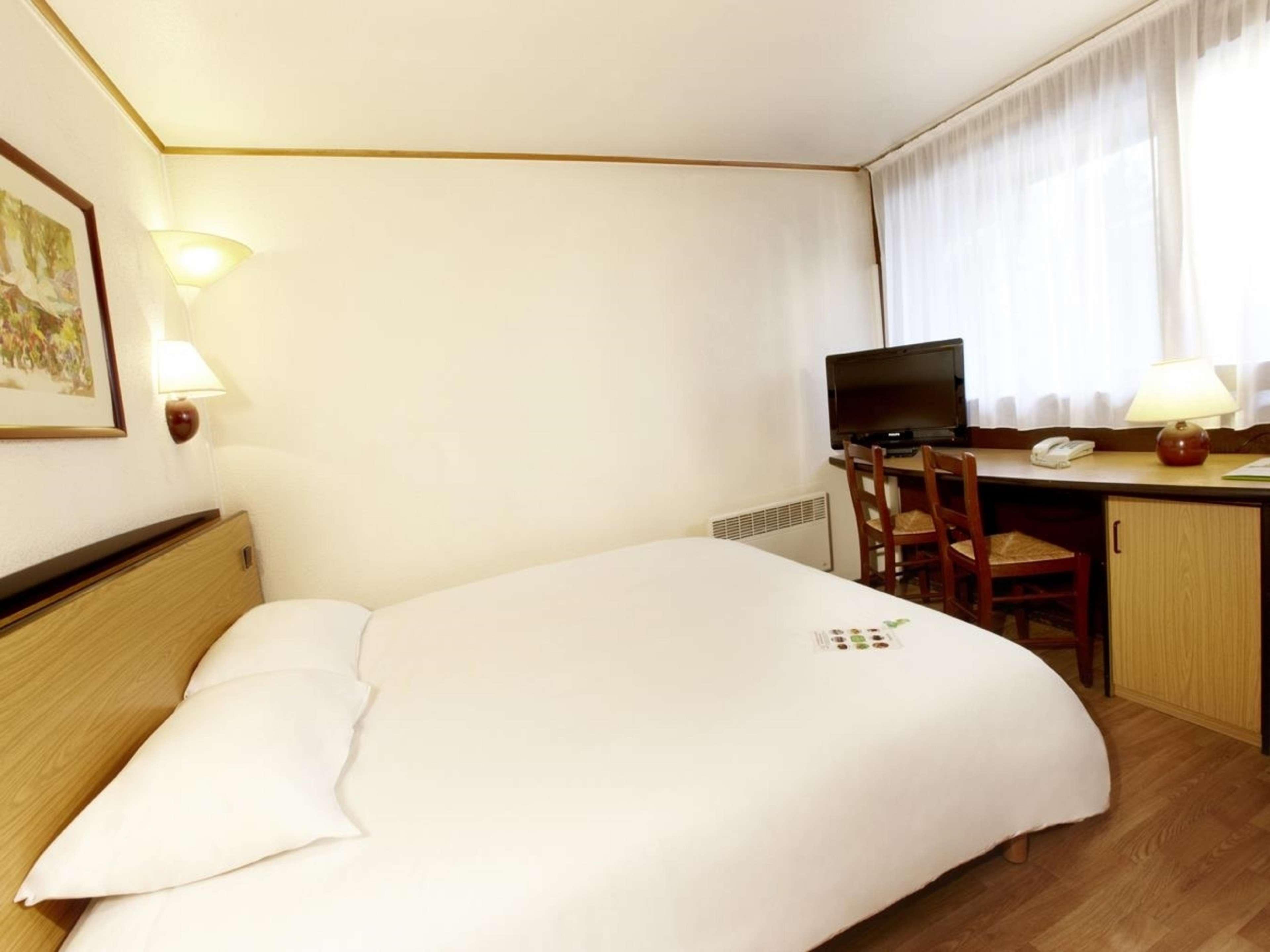Kyriad Direct Lyon Sud - Chasse-sur-Rhône Esterno foto