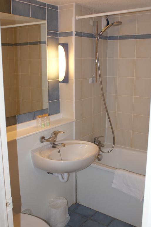 Kyriad Direct Lyon Sud - Chasse-sur-Rhône Esterno foto